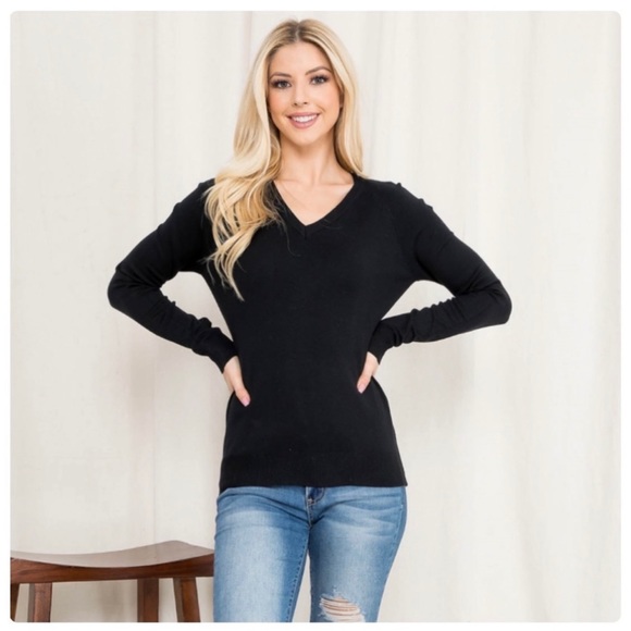 V-neck black long sleeve top - Picture 6 of 6